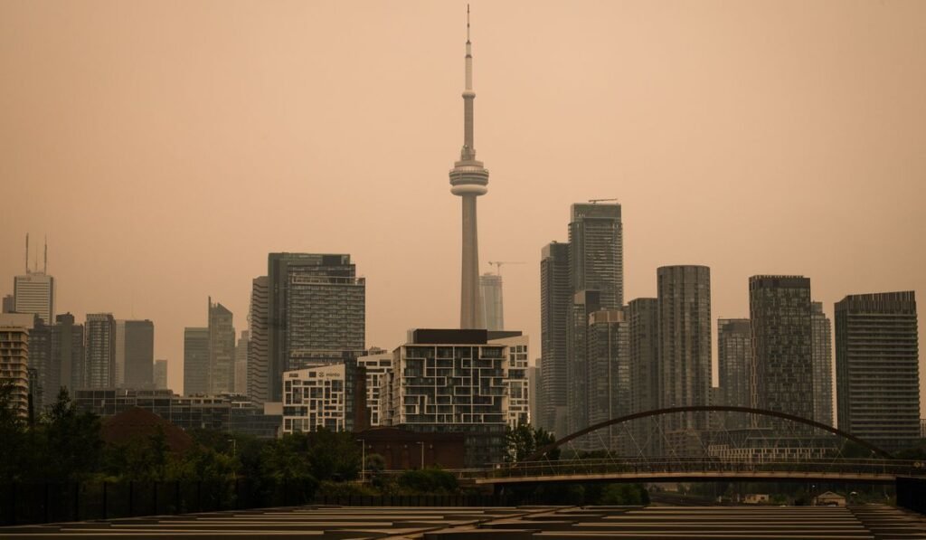 Smoke from Canadian wildfires drifting across multiple U.S. states Smoke from Canadian wildfires drifting across multiple U.S. states