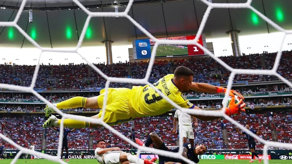Stingy Spain takes scoreless streak into semifinals vs. Belgium