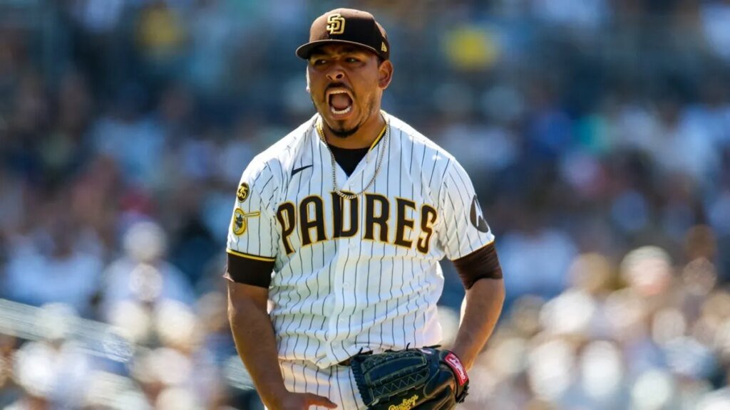 Streaking Padres making right moves while Giants expect roster changes Streaking Padres making right moves while Giants expect roster changes