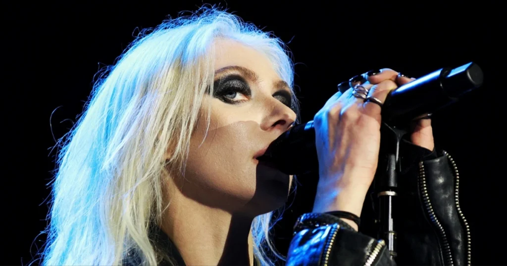 Taylor Momsen of the Pretty Reckless appears on AltPress: In Session Taylor Momsen of the Pretty Reckless appears on AltPress: In Session