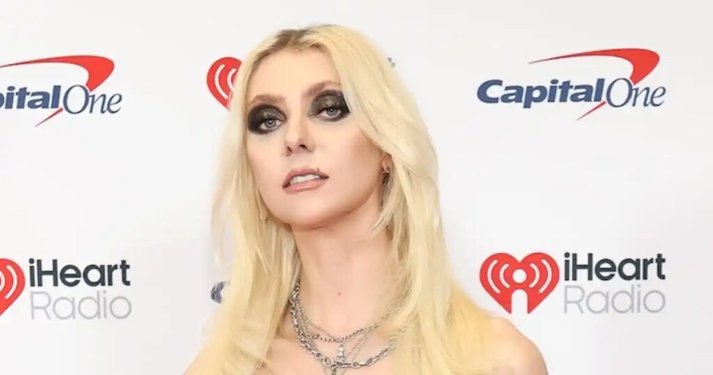 Taylor Momsen's Tribute to Her, Kardashians' Security Guard