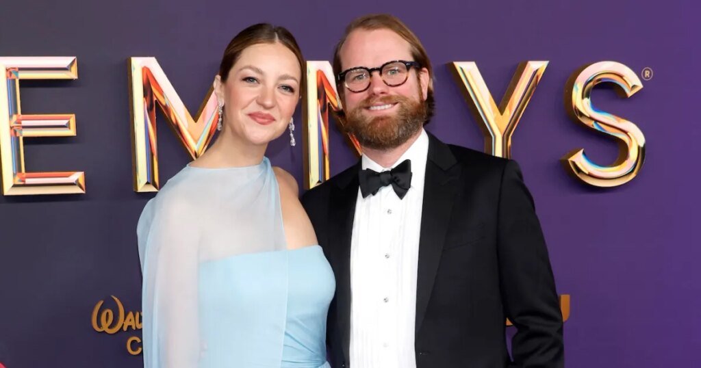The Bear’s Abby Elliott Files for Divorce From Bill Kennedy The Bear's Abby Elliott Files for Divorce From Bill Kennedy