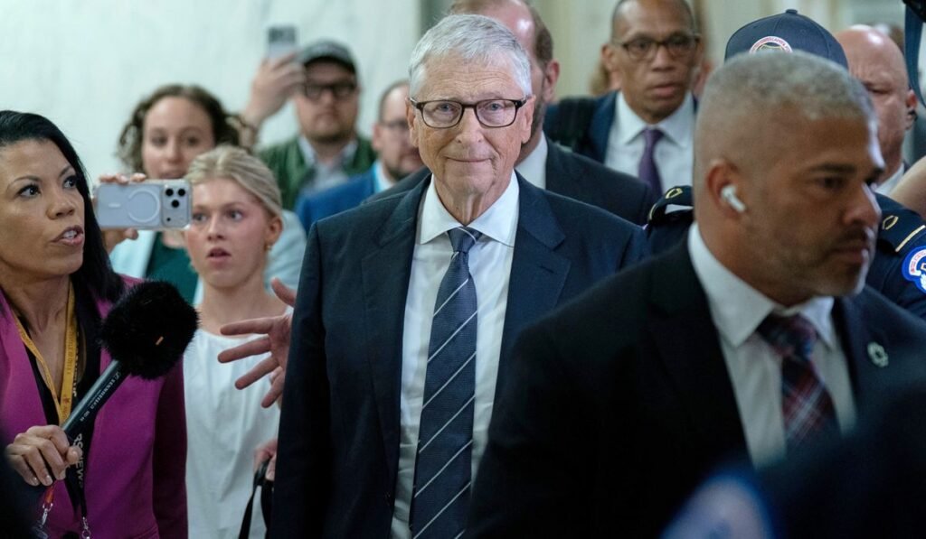 The Gates Foundation met with Epstein about 30 times despite staff concerns, an external review says The Gates Foundation met with Epstein about 30 times despite staff concerns, an external review says