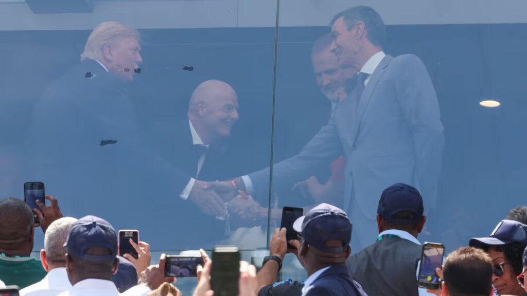 The VIP box of few words: Trump and Sánchez temporarily put aside differences during World Cup final | Sports The VIP box of few words: Trump and Sánchez temporarily put aside differences during World Cup final | Sports