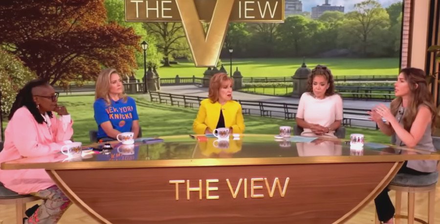 ‘The View’ Guest Slams Former Host As A ‘Diva’ On Set 'The View' Guest Slams Former Host As A 'Diva' On Set
