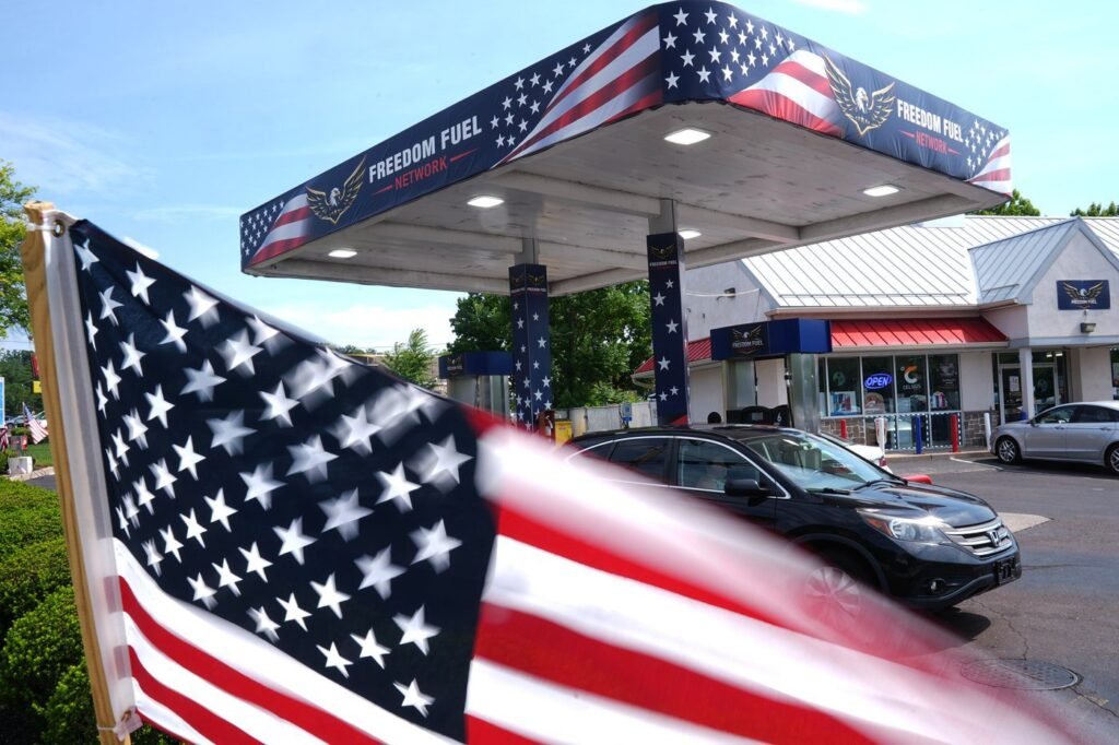 The men behind Trump’s $3.47 gas: An NFL coach, a GOP fundraiser and two New Jersey brothers The men behind Trump's $3.47 gas: An NFL coach, a GOP fundraiser and two New Jersey brothers