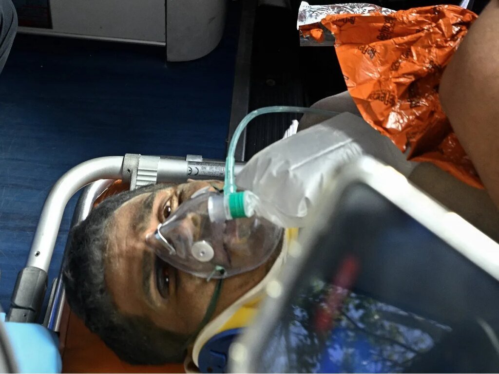 The remarkable stories of quake survivors in Venezuela