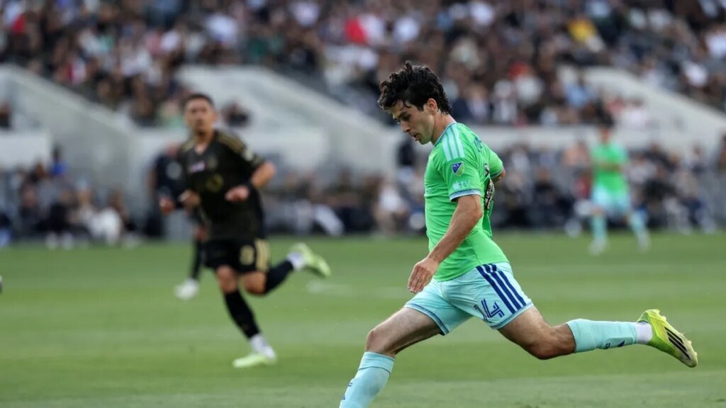 Timbers, Sounders return from extended break with rivalry clash