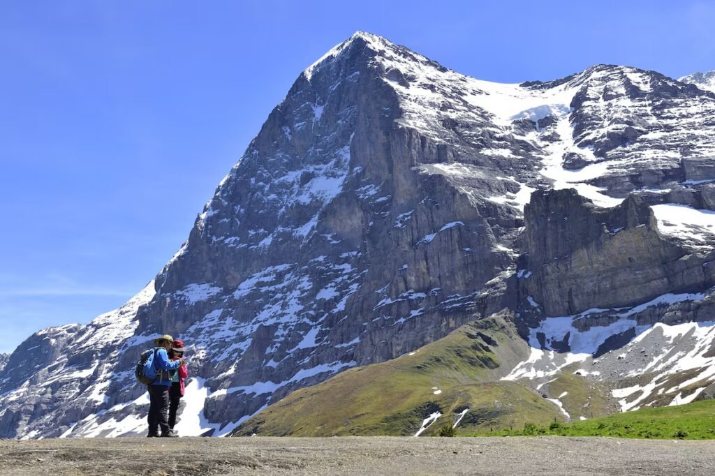 Toni Kurz’s agony on the north face of the Eiger: 90 years since mountaineering’s greatest tragedy | Sports
