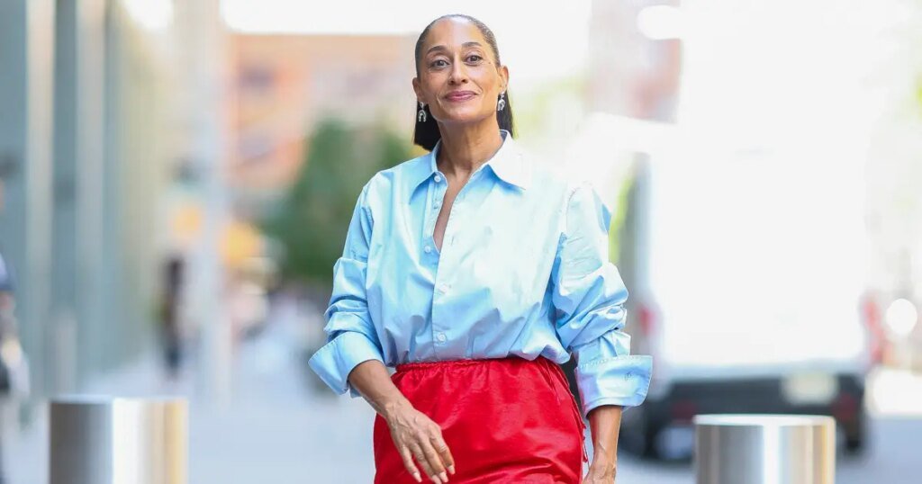 Tracee Ellis Ross Just Gave the Raffia Bag a City-Girl Twist Tracee Ellis Ross Just Gave the Raffia Bag a City-Girl Twist
