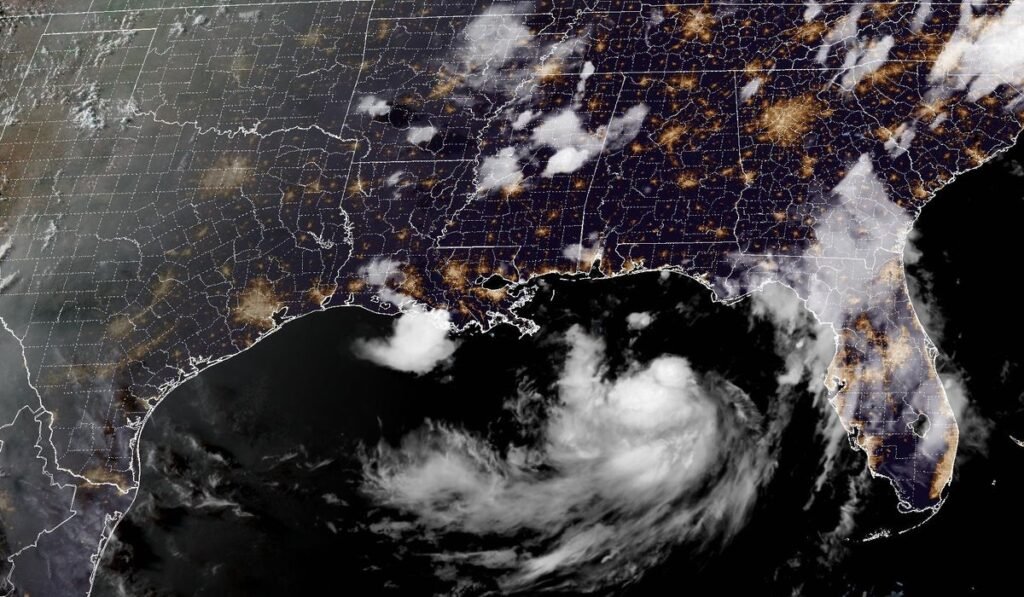 Tropical Storm Bertha in the Gulf of Mexico is moving toward the Florida Panhandle and Alabama Tropical Storm Bertha in the Gulf of Mexico is moving toward the Florida Panhandle and Alabama