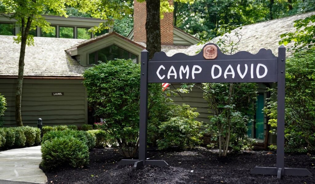 Trump is taking his Cabinet meeting on the road to Camp David Trump is taking his Cabinet meeting on the road to Camp David