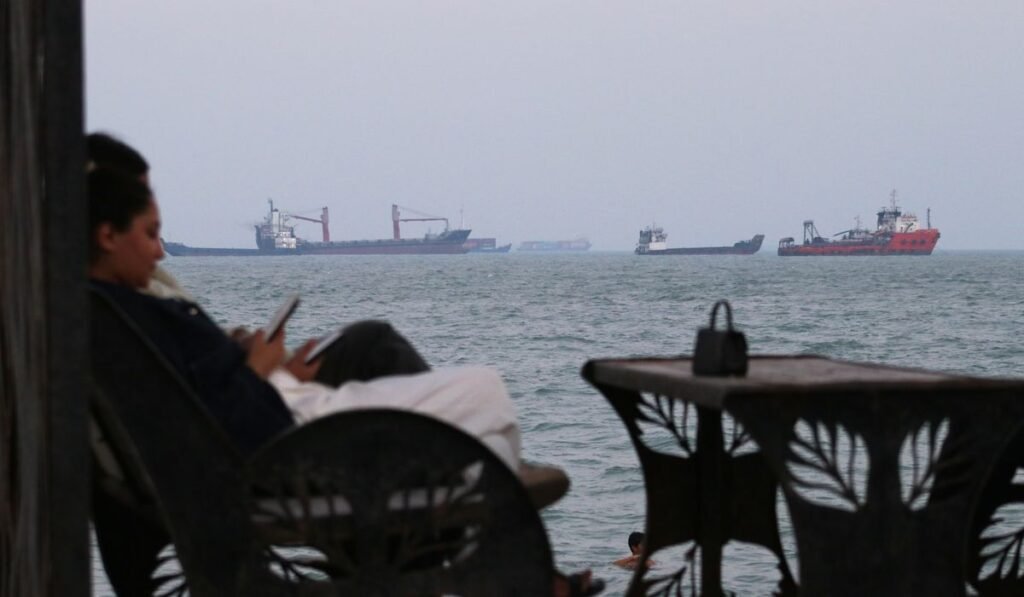 Trump says attacked vessels should be repaid with Iranian money, prompting warning from Tehran Trump says attacked vessels should be repaid with Iranian money, prompting warning from Tehran
