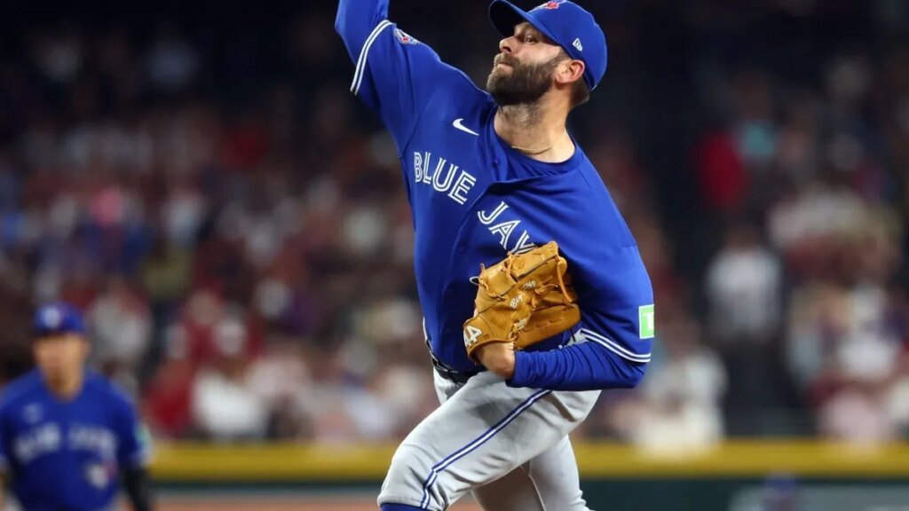 Twins acquire RHP Tommy Nance from Blue Jays