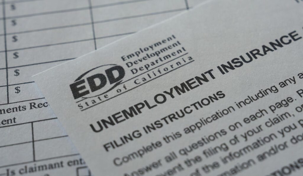 U.S. filings for jobless benefits rose to 197K last week, but layoffs remain historically low