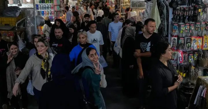 U.S. strikes hit bridges in Iran, collapse tower at key port – National U.S. strikes hit bridges in Iran, collapse tower at key port - National