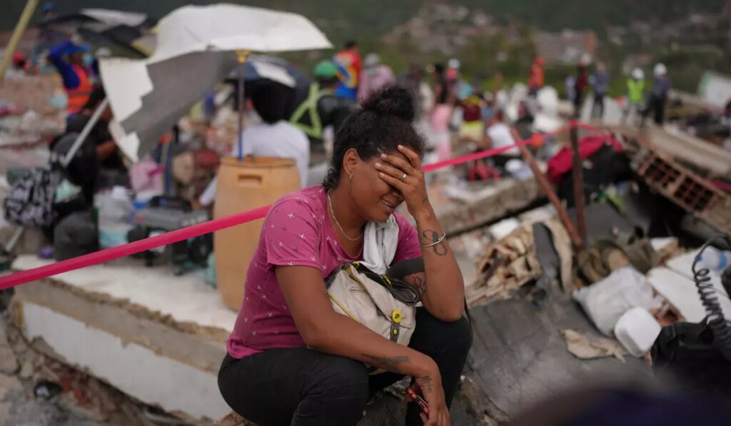 Venezuelan medics fear earthquake aftermath will trigger widening medical crisis