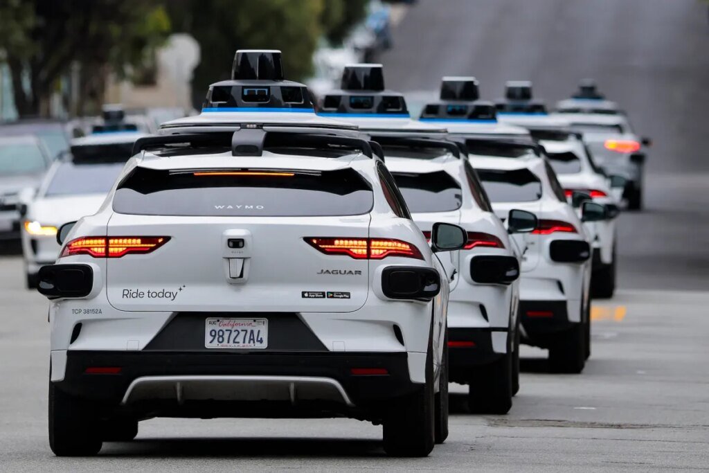 Waymo says San Francisco service has resumed after one-hour pause Waymo says San Francisco service has resumed after one-hour pause