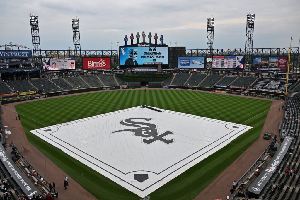 White Sox Looking For Catching Help White Sox Looking For Catching Help