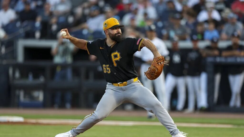 White Sox acquire RHP Jose Urquidy in trade with Pirates White Sox acquire RHP Jose Urquidy in trade with Pirates
