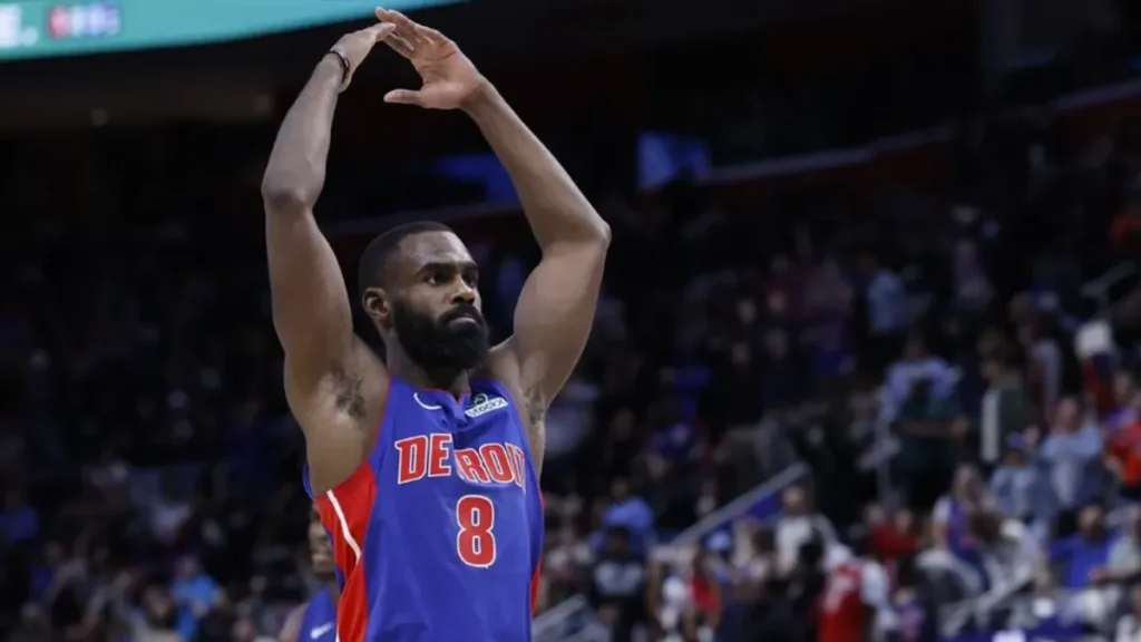 Why Tim Hardaway Sr. Refused to Unretire His No. 10 for His Son Why Tim Hardaway Sr. Refused to Unretire His No. 10 for His Son