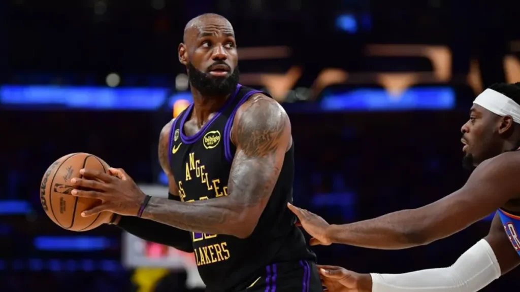 Why the Warriors Need To Forget the Future and Chase LeBron Now