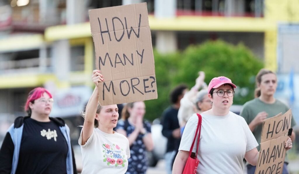 Wisconsin governor calls for transparency after Madison officer fatally shoots man with knife Wisconsin governor calls for transparency after Madison officer fatally shoots man with knife