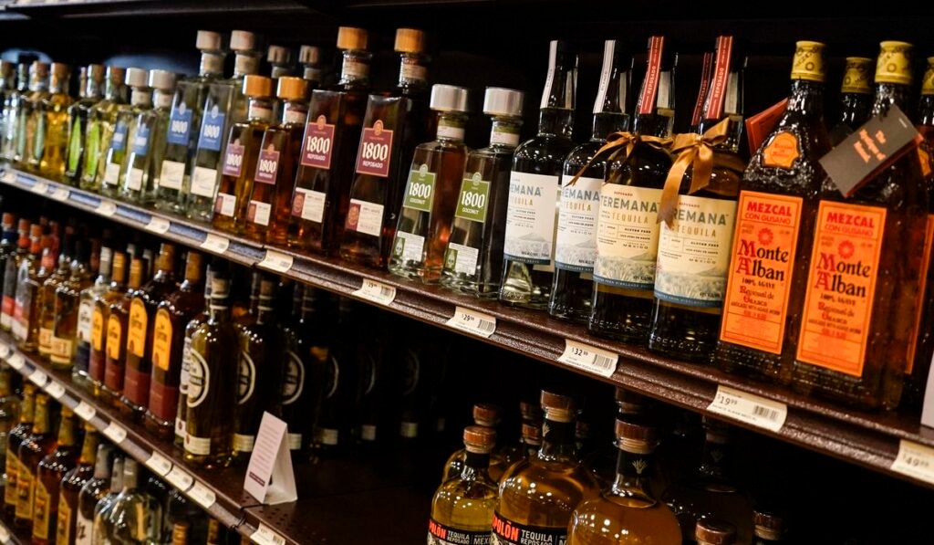 Woman tried to free migrant from ICE custody with tequila bribe: DOJ Woman tried to free migrant from ICE custody with tequila bribe: DOJ
