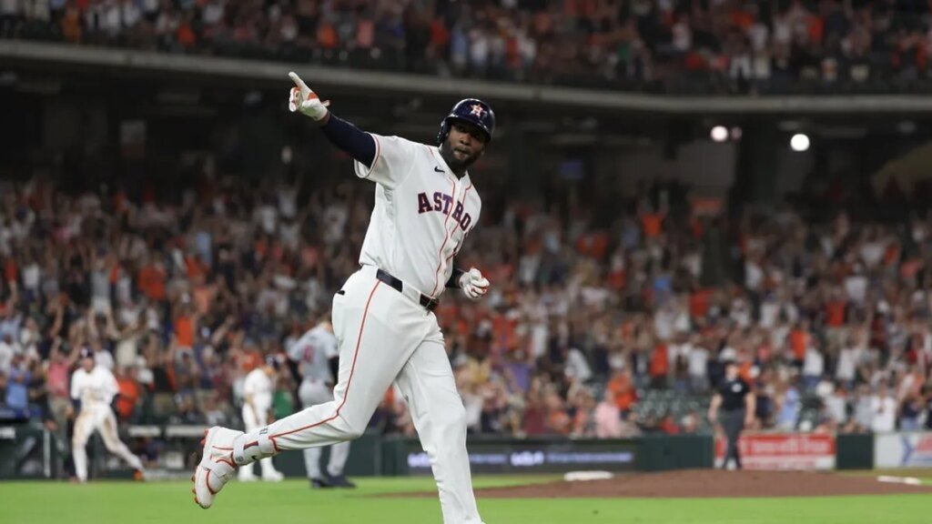 Yordan Alvarez ties Astros’ record for career slams in win over Twins Yordan Alvarez ties Astros' record for career slams in win over Twins
