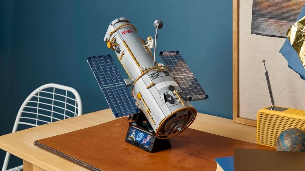 You Can Snap Up A Lego Hubble Set Before The Real One Burns Up In The Atmosphere You Can Snap Up A Lego Hubble Set Before The Real One Burns Up In The Atmosphere