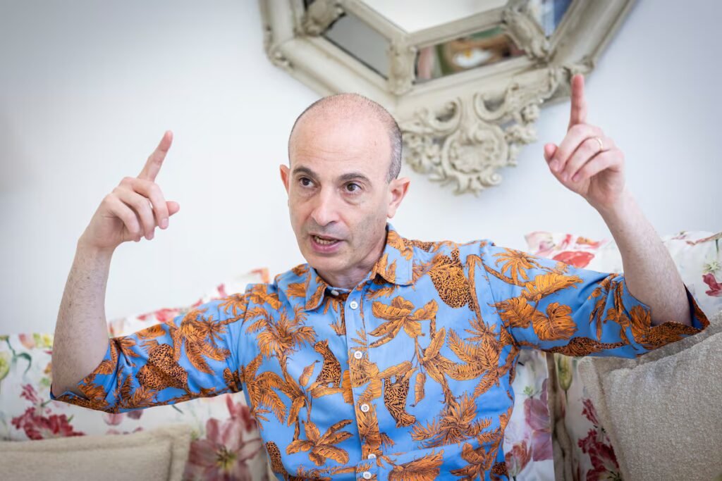 Yuval Noah Harari: ‘AI could be a great manipulative psychopath’ | Culture Yuval Noah Harari: 'AI could be a great manipulative psychopath' | Culture