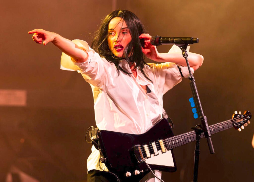 fechas de conciertos y cartel – Celebrity Land