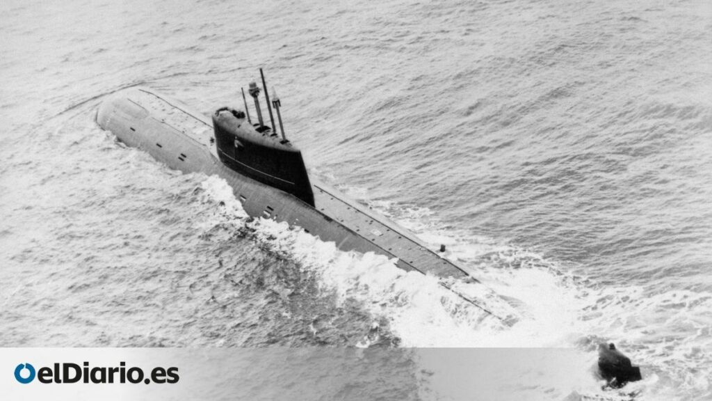la historia del submarino nuclear que se convirtió en una “bomba de relojería” la historia del submarino nuclear que se convirtió en una "bomba de relojería"