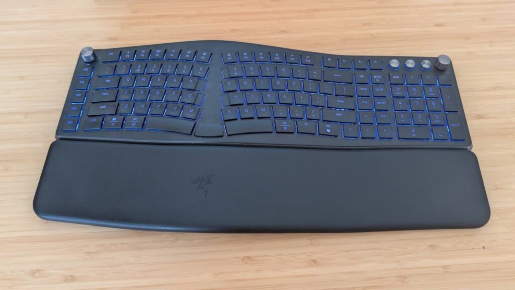 un teclado ergonómico y dividido con raíces ‘gaming’ que mejora la productividad un teclado ergonómico y dividido con raíces 'gaming' que mejora la productividad