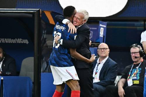 ¡Imparable! Francia golea 3-0 a Suecia; va contra Paraguay ¡Imparable! Francia golea 3-0 a Suecia; va contra Paraguay