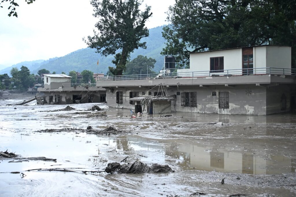 54 Americans Among Hundreds Missing After Floods 54 Americans Among Hundreds Missing After Floods