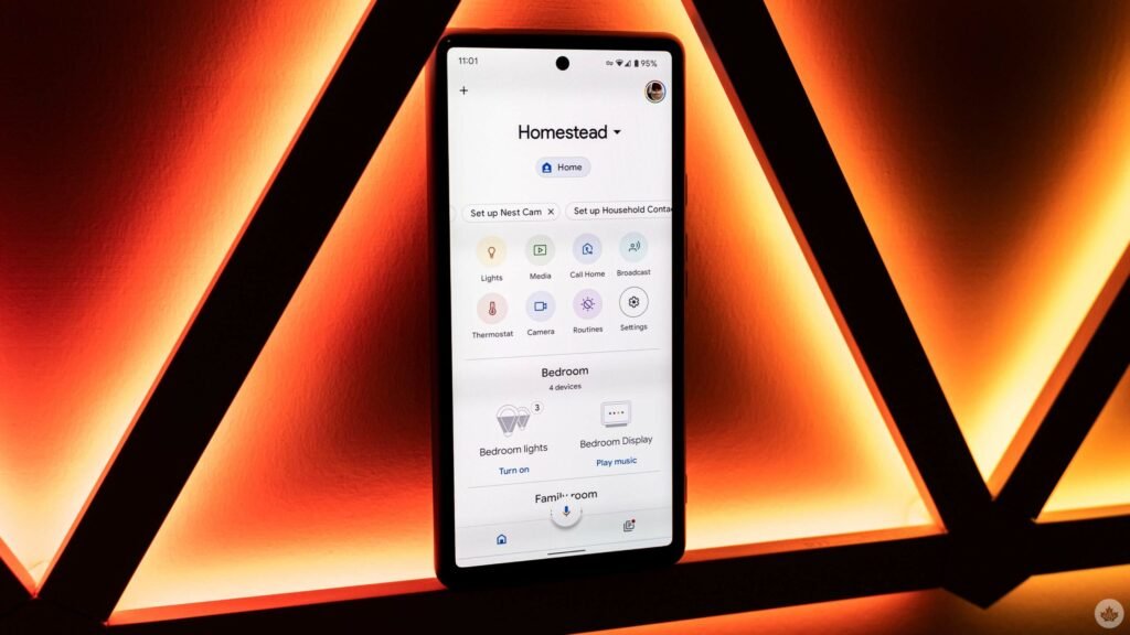 A Google Home bug is randomly turning on smart lights A Google Home bug is randomly turning on smart lights