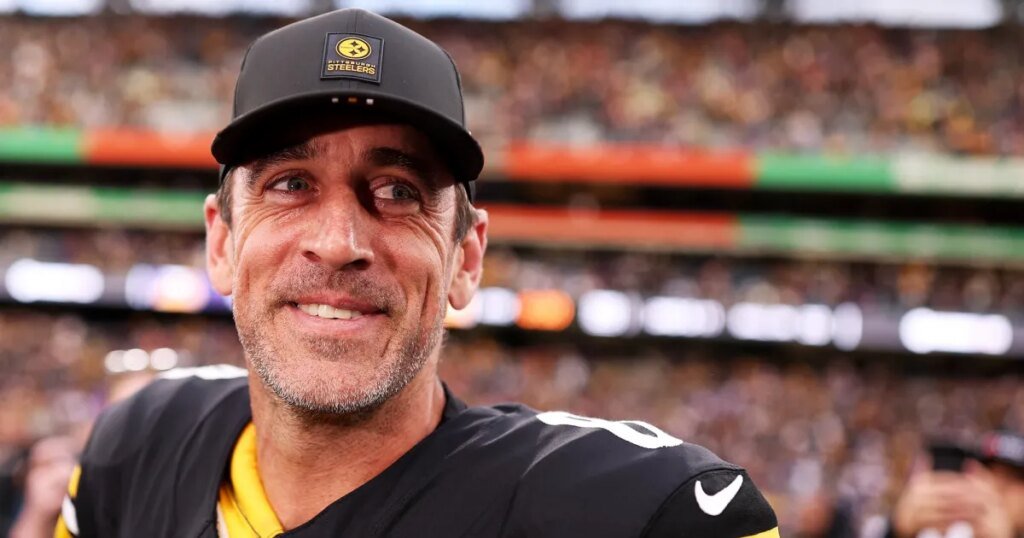 Aaron Rodgers Secretly Funded Security Cameras in Neighborhood