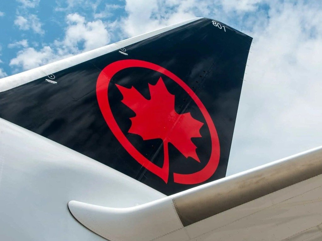 Air Canada announces minority equity investment in Aeroplan led by Blackstone, La Caisse Air Canada announces minority equity investment in Aeroplan led by Blackstone, La Caisse