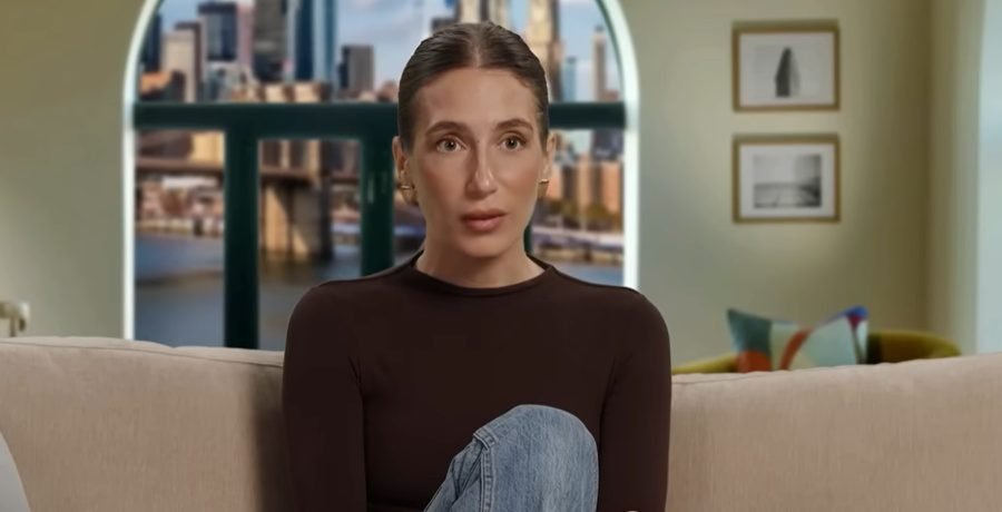Amanda Batula Posts Happily, Accused Of Using Bot Comments Amanda Batula Posts Happily, Accused Of Using Bot Comments