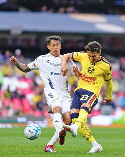 América 3-0 a San Luis y se mantiene de líder América 3-0 a San Luis y se mantiene de líder