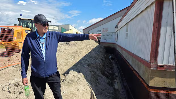 Amid 2nd evacuation this summer, Neskantaga First Nation calls on Ontario, feds to act Amid 2nd evacuation this summer, Neskantaga First Nation calls on Ontario, feds to act