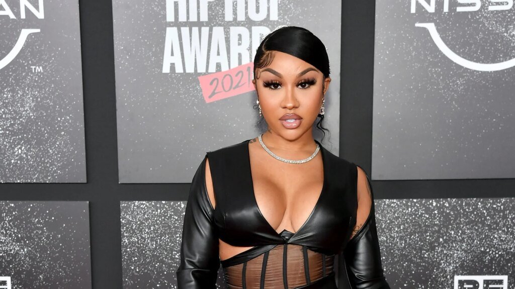Ari Fletcher Shocks Fans W/ Photo Of Injured Hand & Fight Tease Ari Fletcher Shocks Fans W/ Photo Of Injured Hand & Fight Tease