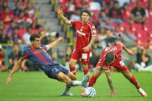 Atlante deja ir vivo al Toluca; empata sin goles en el Azteca Atlante deja ir vivo al Toluca; empata sin goles en el Azteca