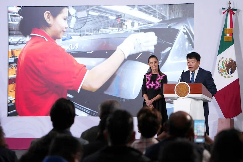 Authorities capture ‘R1,’ Navy backs US $115M sargassum strategy and Kia commits $649M to EVs Authorities capture 'R1,' Navy backs US $115M sargassum strategy and Kia commits $649M to EVs