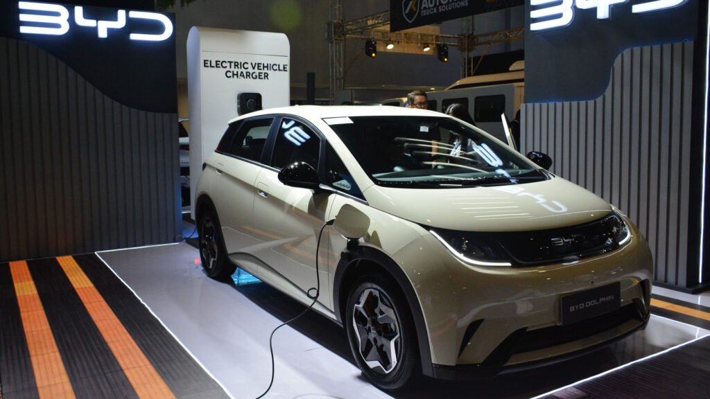 BYD adds 'Coming Soon' to Canadian website, posts 11 jobs