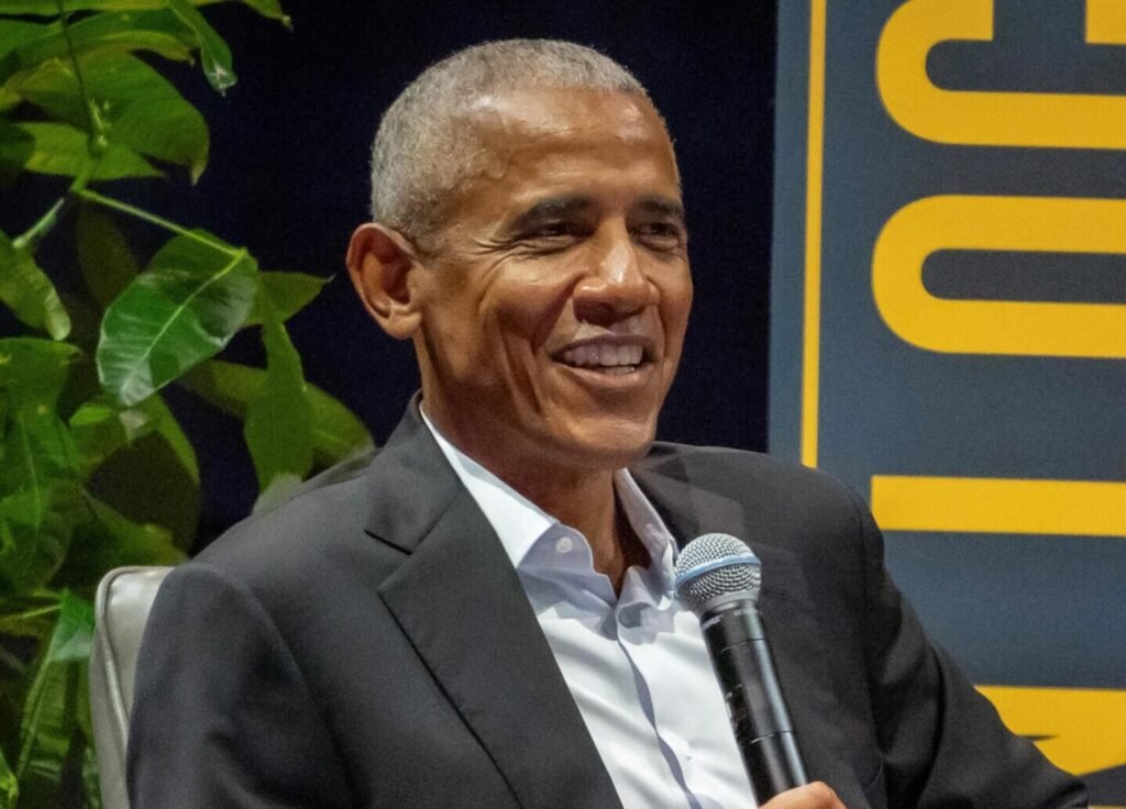 Barack Obama and Josh Turek Hit the Court for Iowa’s ‘Push for Change’