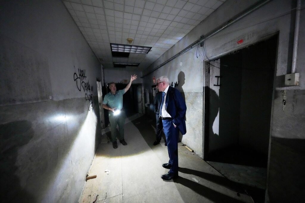 Beloved New Orleans hospital, wracked by floods and grief in Hurricane Katrina, to get a makeover