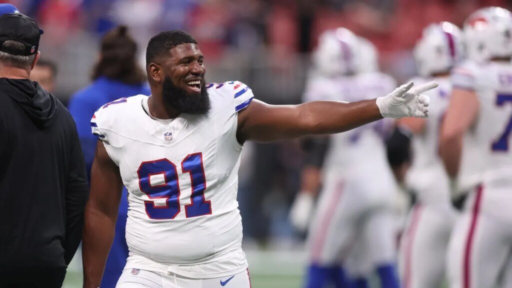 Bills send condolences to Ed Oliver following death of son Bills send condolences to Ed Oliver following death of son