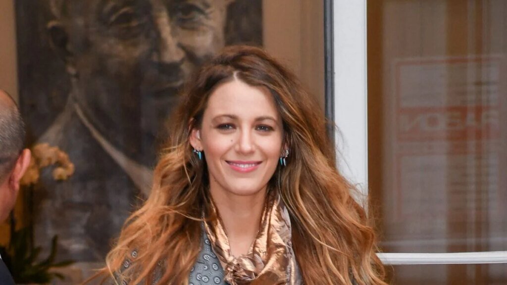 Blake Lively Honors Hayden Panettiere And Michelle Trachtenberg Blake Lively Honors Hayden Panettiere And Michelle Trachtenberg